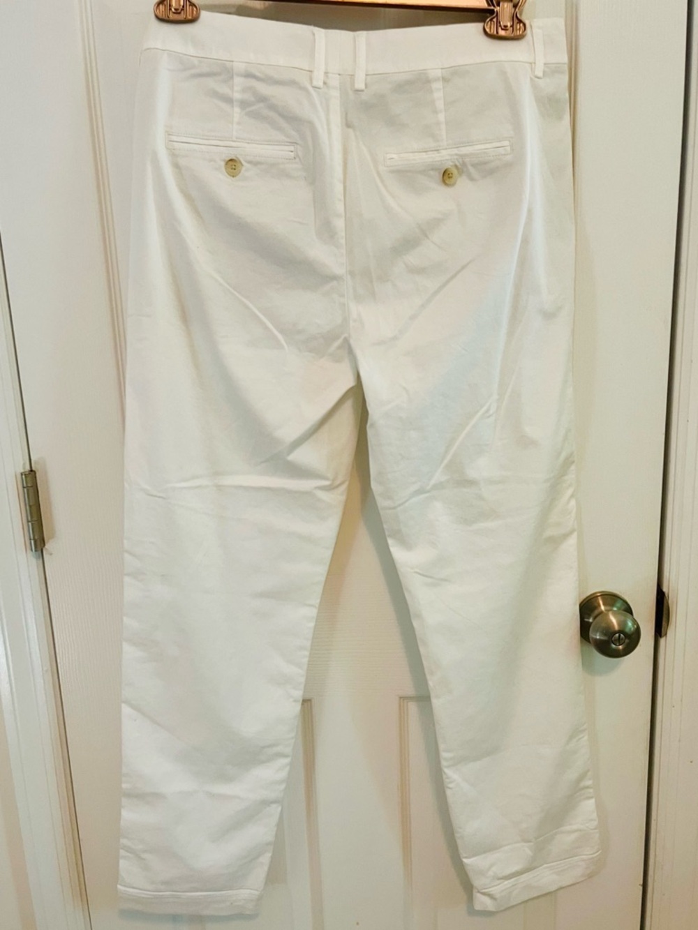 Vince White Cropped Straight-Leg Jeans - Picture 4 of 5